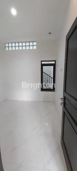 image RUMAH 2 LANTAI DEKAT SUMMARECON ! HANYA 1 M - LANGKA DI GEDEBAGE (4)