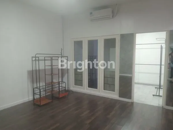 image SIAP HUNI RAPIH SEMI FURNISHED DEKAT ST MRT DI LEBAK BULUS JAKARTA SELATAN (4)