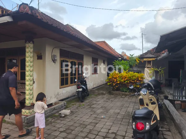 image DIJUAL TANAH LUAS + BANGUNAN LAMA RUMAH & KOS TERPISAH | FOKUS NILAI TANAH | JL. MAYANG SARI II, SIDAKARYA (2)