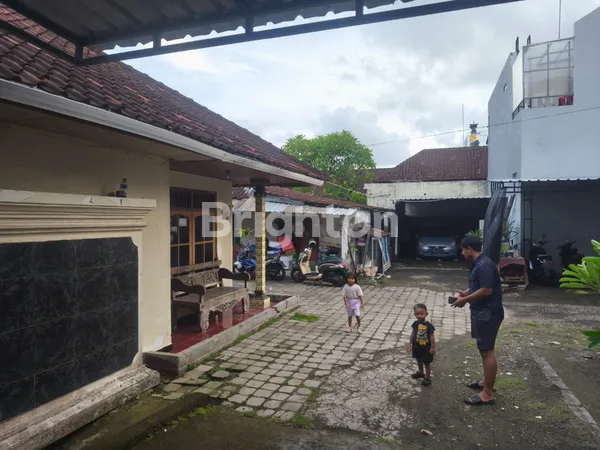 image DIJUAL TANAH LUAS + BANGUNAN LAMA RUMAH & KOS TERPISAH | FOKUS NILAI TANAH | JL. MAYANG SARI II, SIDAKARYA (4)