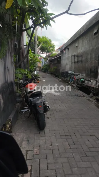 image DIJUAL TANAH LUAS + BANGUNAN LAMA RUMAH & KOS TERPISAH | FOKUS NILAI TANAH | JL. MAYANG SARI II, SIDAKARYA (5)