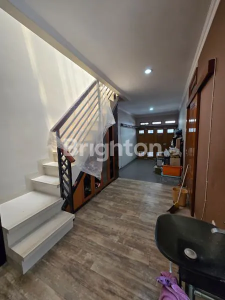 image RUMAH ISTIMEWA SIAP HUNI FULL FURNISHED  DI PERUMAHAN ELIT DEKAT UNDIP DAN EXIT TOL (2)