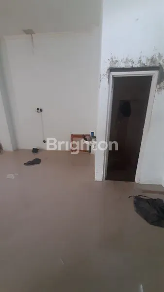 image RUKO 2,5 LANTAI, LOKASI STRATEGIS DEKAT SUMMARECON BEKASI (2)