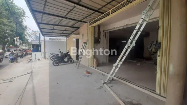 image RUKO 2,5 LANTAI, LOKASI STRATEGIS DEKAT SUMMARECON BEKASI (4)