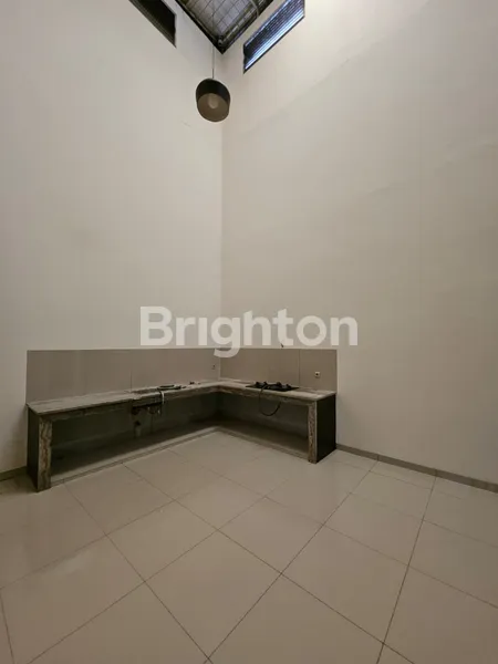 image RUMAH NYAMAN DI METRO PERMATA 1 AKSES SANGAT DEKAT DENGAN TOL DAN ROW JALAN LEBAR (4)