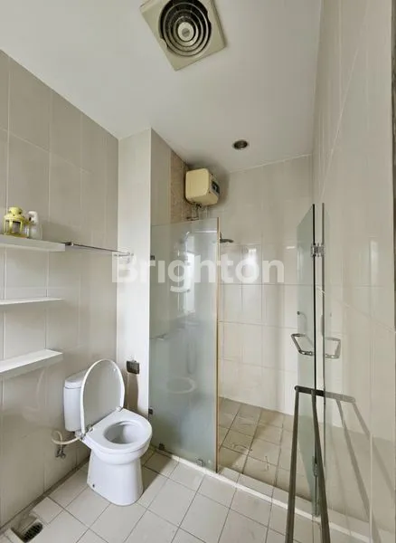 image RUMAH NYAMAN DI METRO PERMATA 1 AKSES SANGAT DEKAT DENGAN TOL DAN ROW JALAN LEBAR (5)