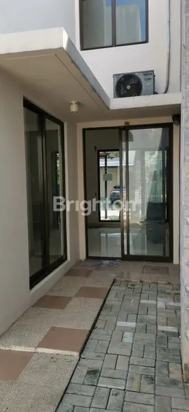 image RUMAH SIAP HUNI DI BSD, LUAS 101M², HARGA NEGO (2)