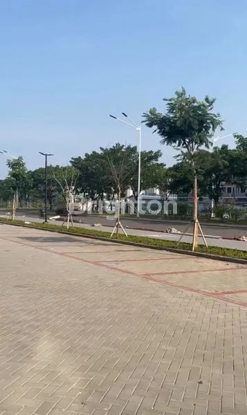 image RUKO PIK2 (GANDENG2) SOHO BROADWAY - PASIR PUTIH - 3 LANTAI + ROOFTOP (4)