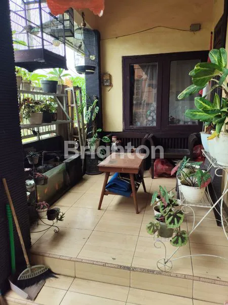 image DIJUAL RUMAH LUAS 3 LANTAI AREA ASRIKATON POSISI MAINROAD JALAN UTAMA STRATEGIS SELANGKAH KE TOL PAKIS DAN BANDARA KABUPATEN MALANG (4)