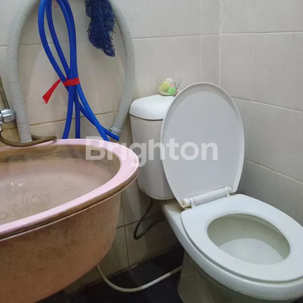 image RUMAH SIAP HUNI DI TRIRAKSA VILLAGE 2 TANGERANG (7)