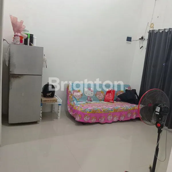 image RUMAH SIAP HUNI DI TRIRAKSA VILLAGE 2 TANGERANG (3)