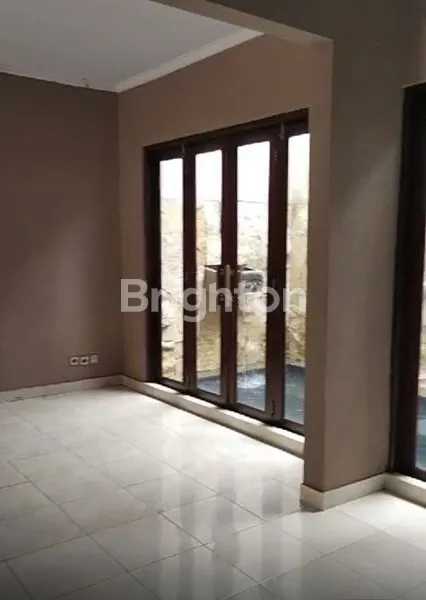 image RUMAH 2 LANTAI ADA KOLAM RENANG SIAP HUNI DI PADANGSAMBIAN (5)