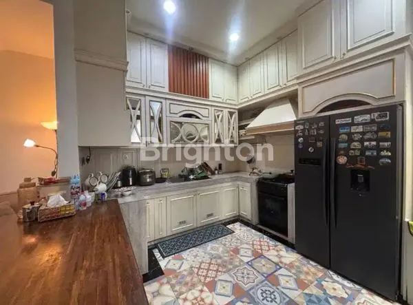 image RUMAH MEWAH 2 LANTAI DI ISLAMIC VILLAGE, KOLAM RENANG PRIBADI (5)