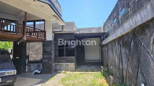 image DIJUAL RUMAH 2 LANTAI UBUNG KAJA (1)