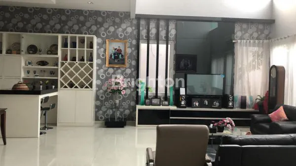 image DI JUAL RUMAH 3 SETENGAH LANTAI DI KOMPLEK DUTA GARDENIA BENDA TANGERANG  (5)