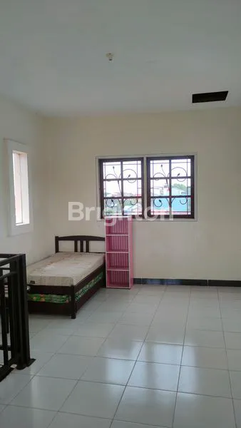 image RUMAH NYAMAN DAN SIAP HUNI (6)