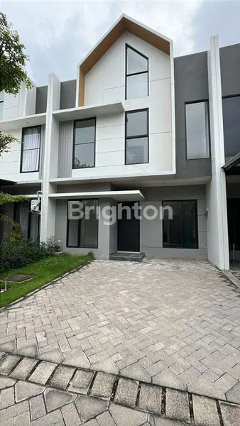 image RUMAH 2 LANTAI LOKASI STRATEGIS DEKAT PAKUWON CITY PARK SHANGHAI KEPUTIH ARAYA KERTAJAYA SUTOREJO MULYOSARI ITS HANG TUAH (1)