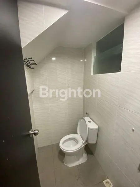 image RUMAH 2 LANTAI DI KEPUTIH, SHM, 3 KT (5)