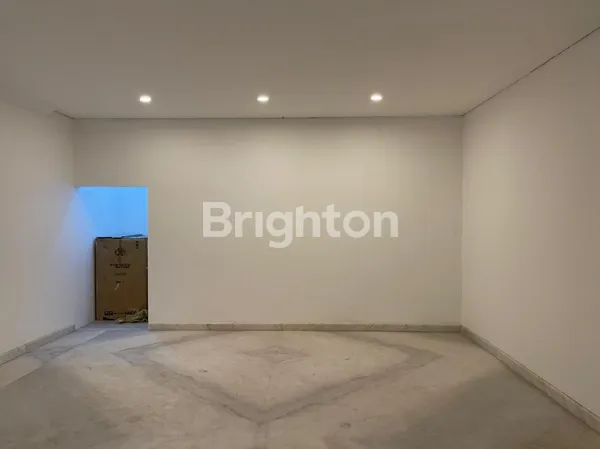 image RUMAH VILLA CITRALAND SENTRA RAYA SURABAYA (3)