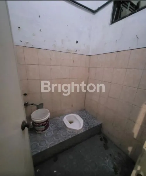 image RUKO 3 LANTAI AREA KELUD SAMPANGAN SEMARANG (8)