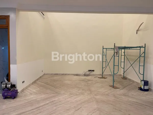 image RUMAH VILLA CITRALAND SENTRA RAYA SURABAYA (6)