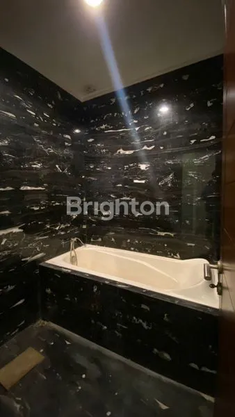 image RUMAH MEWAH SIAP HUNI DI SINGGASANA PRADANA BANDUNG (5)