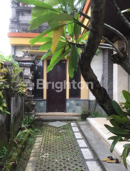 image DISEWAKAN RUMAH 2 LANTAI – DALUNG #  HARGA TERBAIK | UNIT LANGKA# (3)