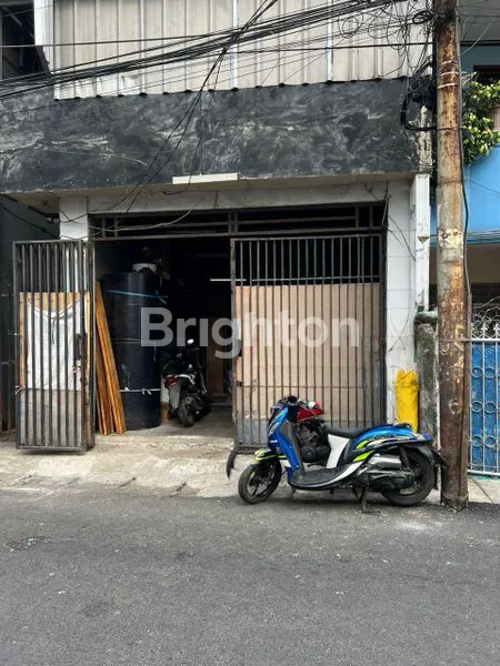 image RUKO STRATEGIS DI KEMAYORAN, LT 149M² HARGA 2,46M (1)