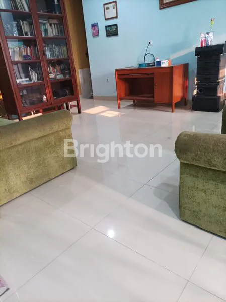 image RUMAH MEWAH 2 LANTAI DI GRAHA RAYA BINTARO, LT 112 LB 180 (4)