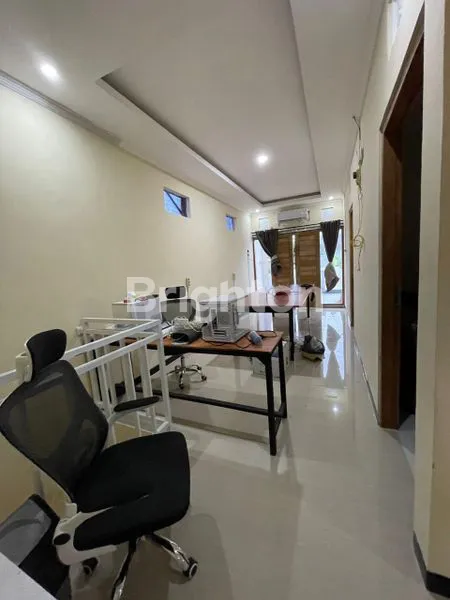 image DIJUAL RUMAH 2 LANTAI – DALUNG, ABIAN BASE (LOKASI STRATEGIS)  PERUMAHAN CEMARA GIRI, DALUNG – ABIAN BASE (3)