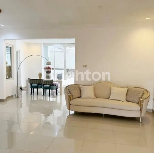 image RUMAH LEBAR 10 HARGA 1M-AN AREA WIGUNA GUNUNG ANYAR, SURABAYA (3)