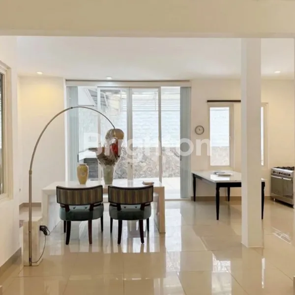 image RUMAH LEBAR 10 HARGA 1M-AN AREA WIGUNA GUNUNG ANYAR, SURABAYA (4)