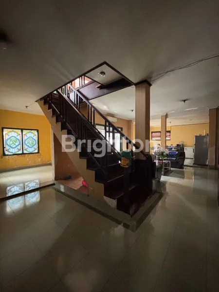 image HUNIAN NYAMAN DI MPR DALAM (4)