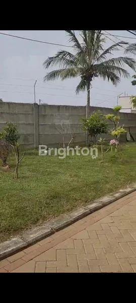 image OVER KREDIT RUMAH SIAP HUNI DEPAN TAMAN (5)