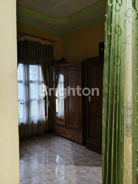 image RUMAH SIAP HUNI DEKAT JALAN RAYA PACITAN - SOLO (5)