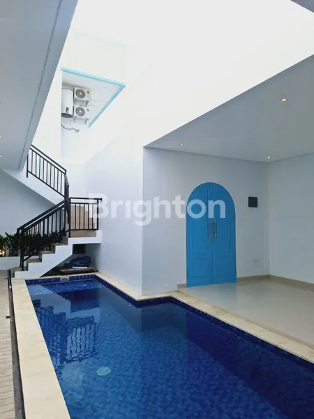 image HUNIAN EKSKLUSIF DEKAT PANTAI MELASTI, 130M² UNGASAN  (4)