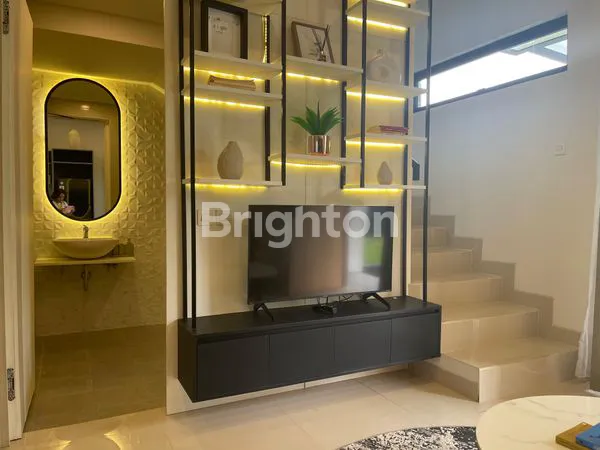 image RUMAH MODERN 2 LANTAI DI CIJANTUNG, 3 KT (8)