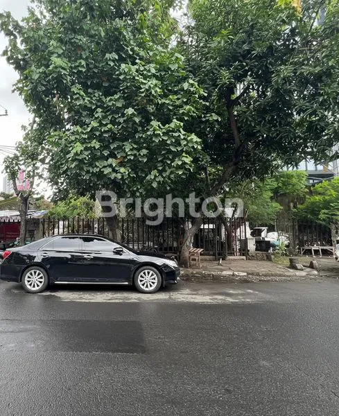 COMMERCIAL AREA JALAN BALI GUBENG DKT TENGAH KOTA