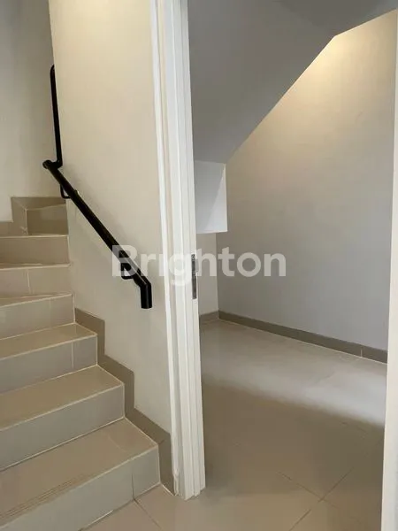 image RUMAH MODERN 2 LANTAI DI CIJANTUNG, LT 96M² (3)