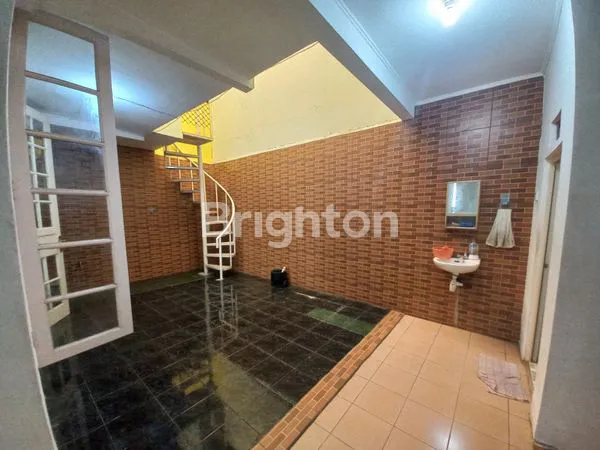 image RUMAH DI CITRALAND VILLA SENTRA RAYA  (2)