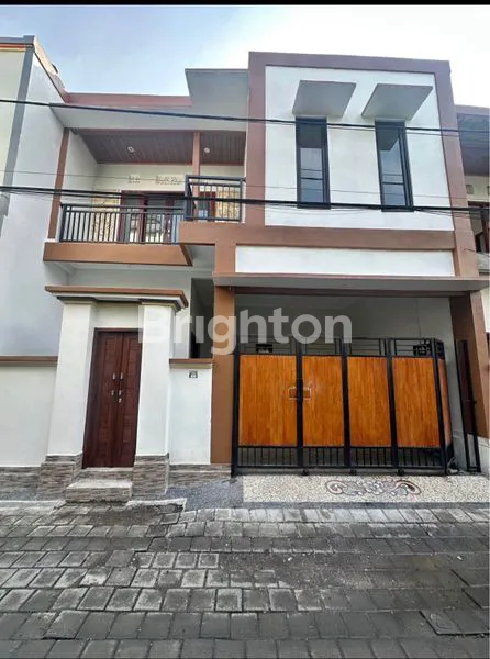 image DIJUAL RUMAH MODERN MINIMALIS 2 LANTAI BANGUNAN BARU DIKAWASAN STRATEGIS HAYAMWURUK DENPASAR TIMUR (1)