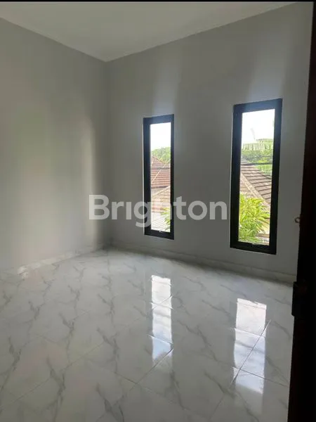 image DIJUAL RUMAH MODERN MINIMALIS 2 LANTAI BANGUNAN BARU DIKAWASAN STRATEGIS HAYAMWURUK DENPASAR TIMUR (4)