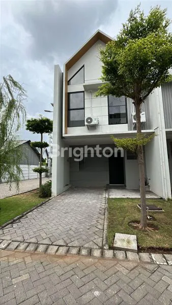 image RUMAH 2 LANTAI LOKASI STRATEGIS DEKAT PAKUWON CITY PARK SHANGHAI KEPUTIH ARAYA KERTAJAYA SUTOREJO MULYOSARI ITS HANG TUAH (1)