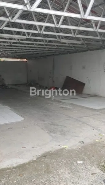 image RUMAH & GUDANG LUAS DI JAGAKARSA, DEKAT STASIUN (4)