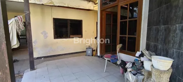 image RUMAH KENDANGSARI STRATEGIS DEKAT RAYA JEMURSARI (2)