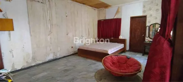 image RUMAH KENDANGSARI STRATEGIS DEKAT RAYA JEMURSARI (4)