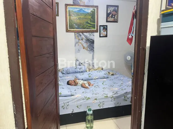 image RUMAH LANTAI SATU DENGAN TIGA KAMAR TIDUR, LOKASI STRATEGIS DEKAT TIARA MONANG MANING  DENPASAR BARAT\N (2)