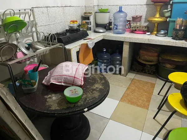 image RUMAH LANTAI SATU DENGAN TIGA KAMAR TIDUR, LOKASI STRATEGIS DEKAT TIARA MONANG MANING  DENPASAR BARAT\N (5)