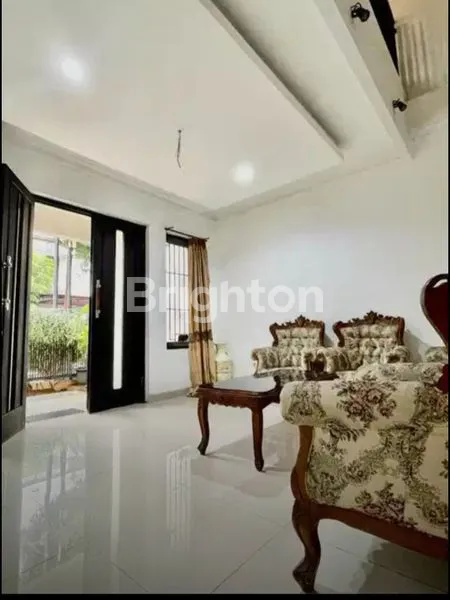 HUNIAN STRATEGIS 4 KT DI KOMPLEK VILLA KELAPA DUA KEBON JERUK