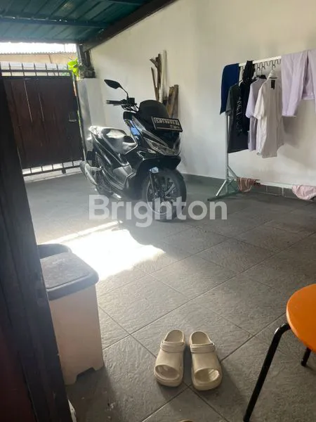 image RUMAH LANTAI SATU DENGAN TIGA KAMAR TIDUR, LOKASI STRATEGIS DEKAT TIARA MONANG MANING  DENPASAR BARAT\N (3)